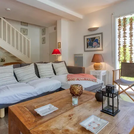Le By Interhome Villa Lacanau