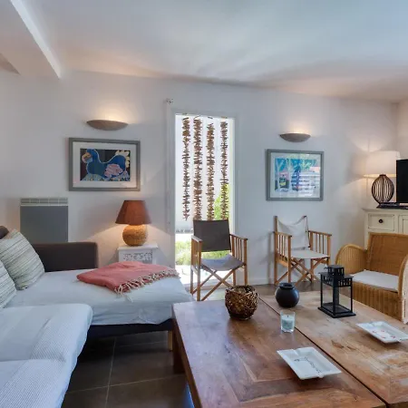 Le By Interhome Villa