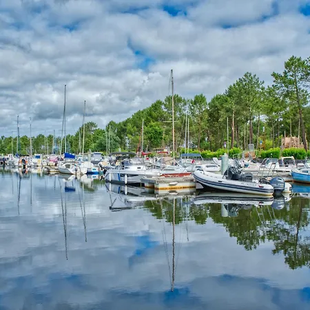 Le By Interhome لاكانو