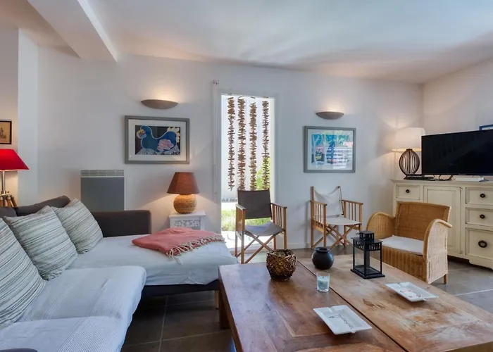 Le By Interhome Villa